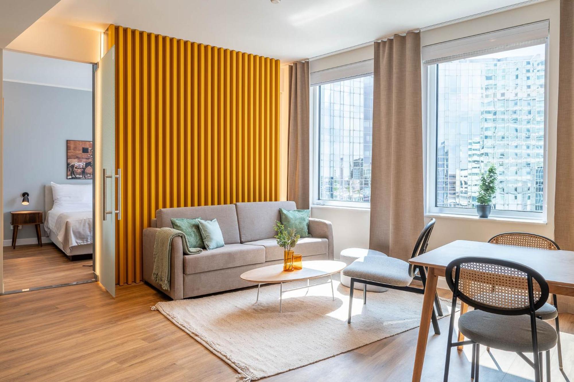One-Bedroom Comfort Suite